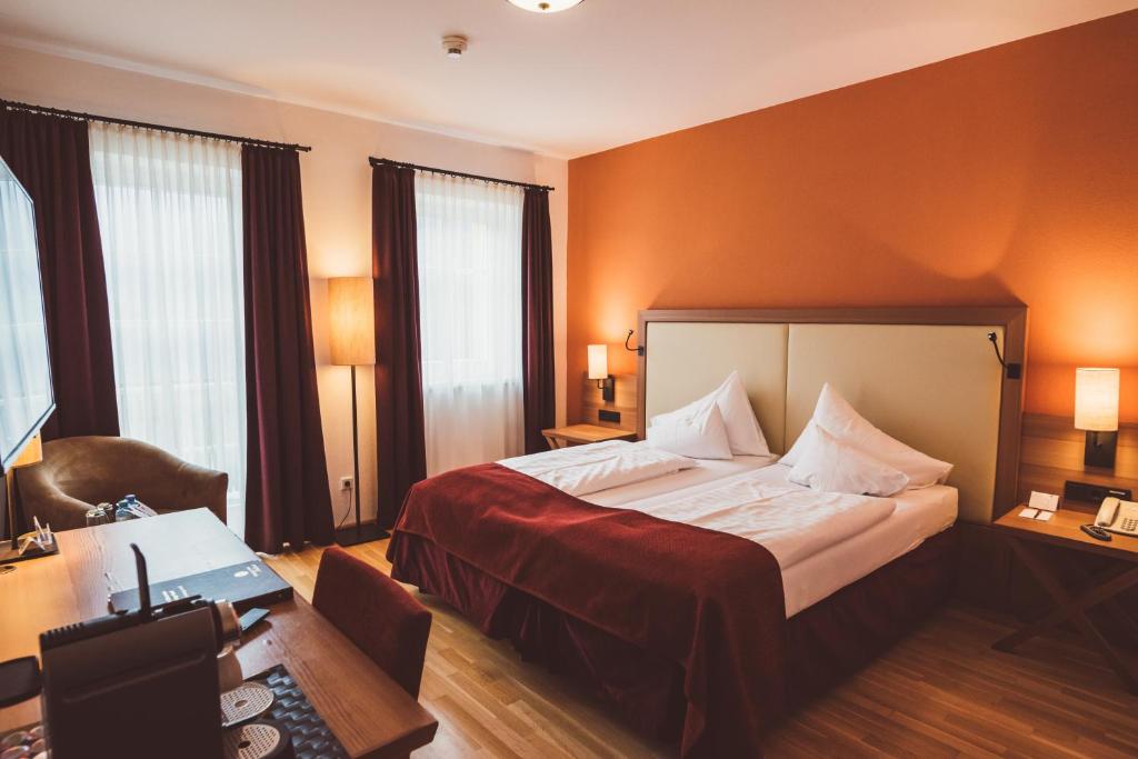 Двухместный (Улучшенный двухместный номер с 1 кроватью или 2 отдельными кроватями) отеля Heritage Hotel Hallstatt, Халльштатт