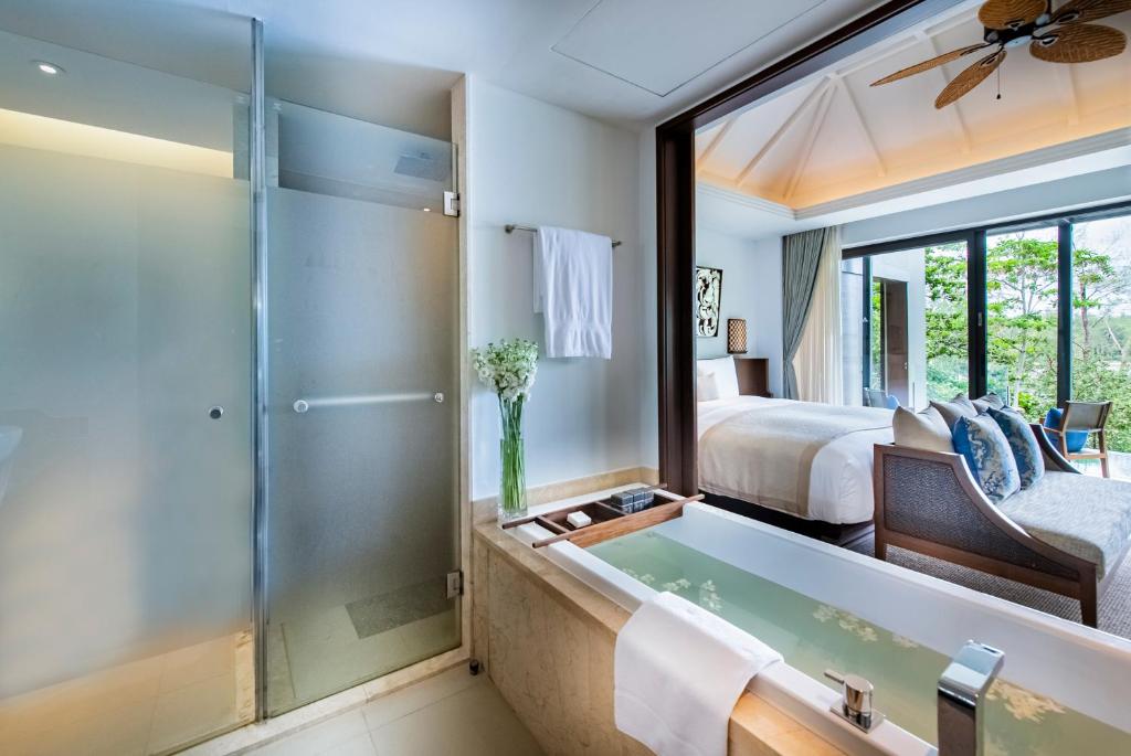 Сьюит (Люкс с бассейном), Anantara Layan Phuket Resort