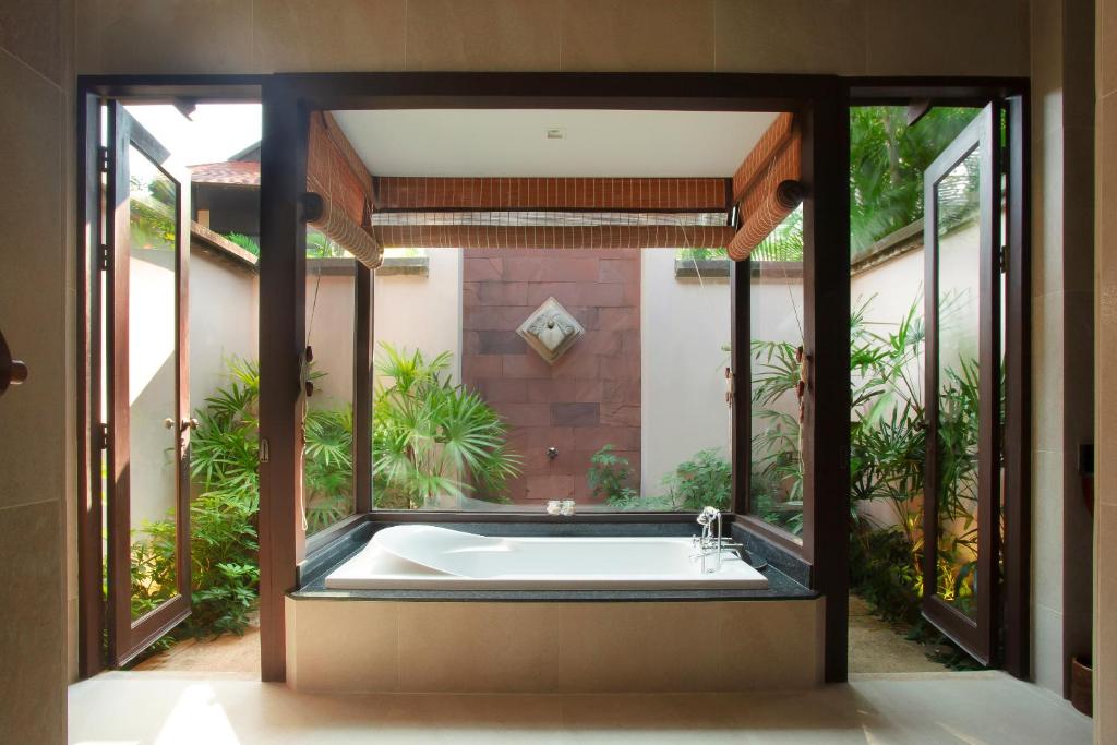 Сьюит (Люкс, вид на сад) курортного отеля Pimalai Resort & Spa, Ко Ланта