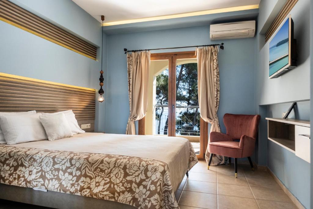 Двухместный (Стандартный двухместный номер с 1 кроватью или 2 отдельными кроватями и балконом) отеля Country Inn, Калифея