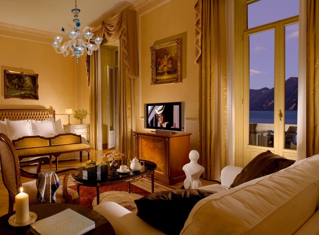 Сьюит (Полулюкс) отеля Hotel Splendide Royal, Лугано