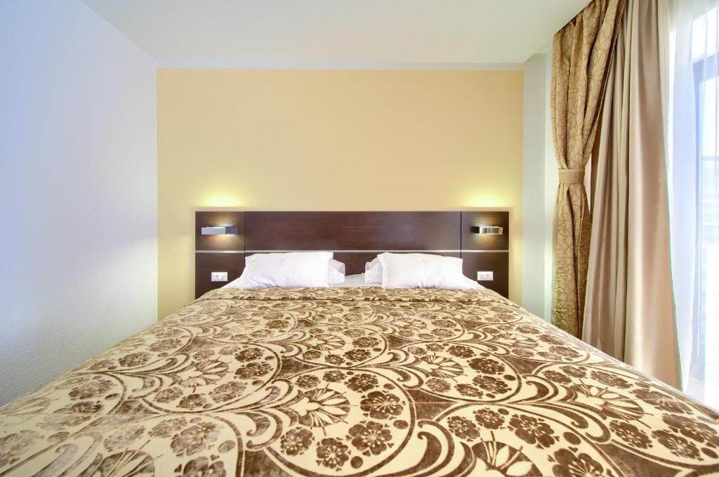 Двухместный (Двухместный номер Делюкс с 1 кроватью и видом на море) отеля Hotel Marina, Крк