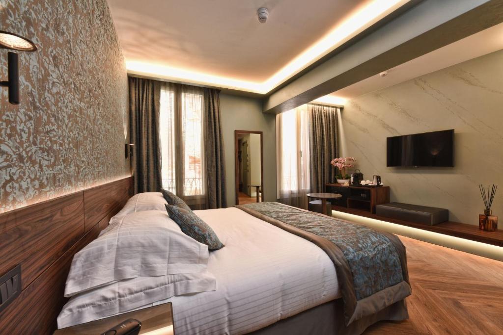 Двухместный (Двухместный номер «Комфорт» с 1 кроватью или 2 отдельными кроватями ― Дополнительное здание) отеля Rosa Salva Hotel, Венеция