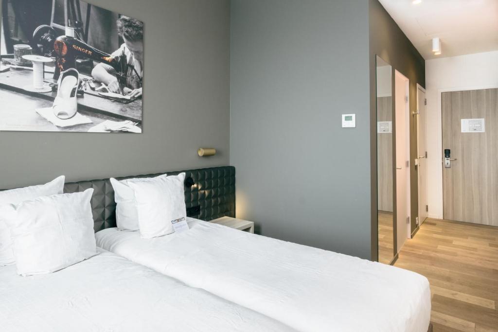 Двухместный (Улучшенный номер с 2 односпальными кроватями) отеля Mercure Roeselare, Руселаре