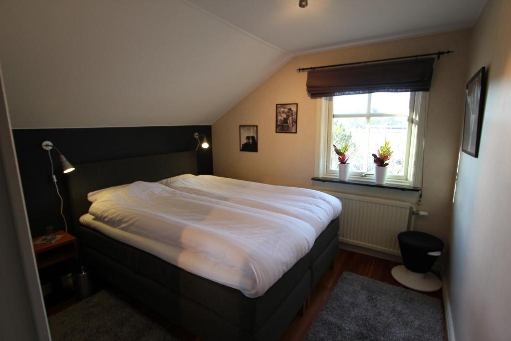 Двухместный (Двухместный номер с 1 кроватью и общей ванной комнатой) отеля At Home Bed & Breakfast, Гетеборг