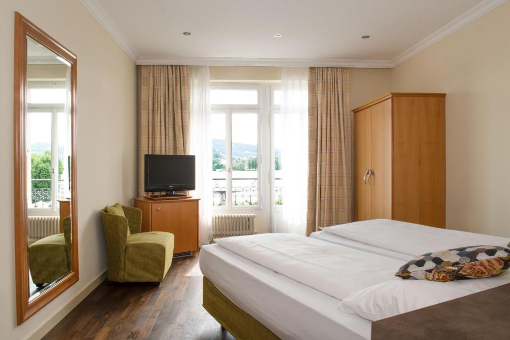Двухместный (Superior Twin Room with Lake View and Balcony) отеля Seeburg Swiss Quality Hotel, Люцерн