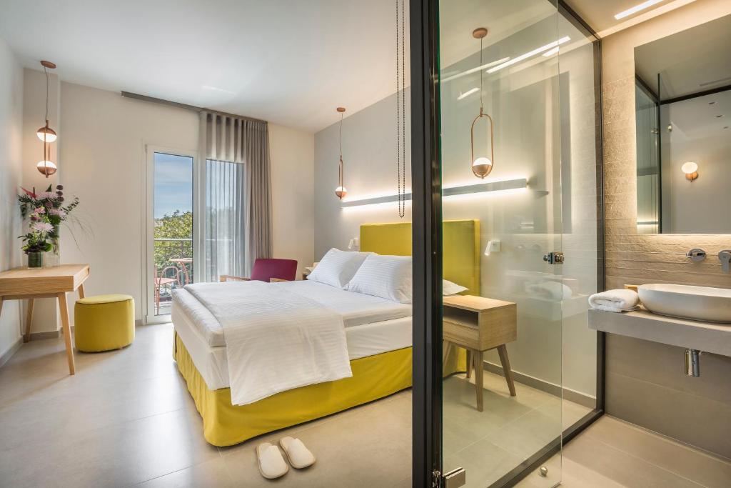 Двухместный (Executive Classic Double/Twin Room) отеля Ionian Plaza Hotel, Аргостолион