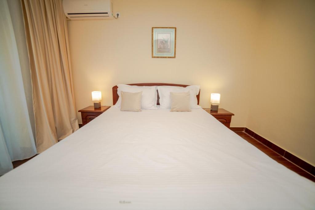 Двухместный (Двухместный номер с 1 кроватью или 2 отдельными кроватями, вид на сад) отеля Hotel Corina, Венус