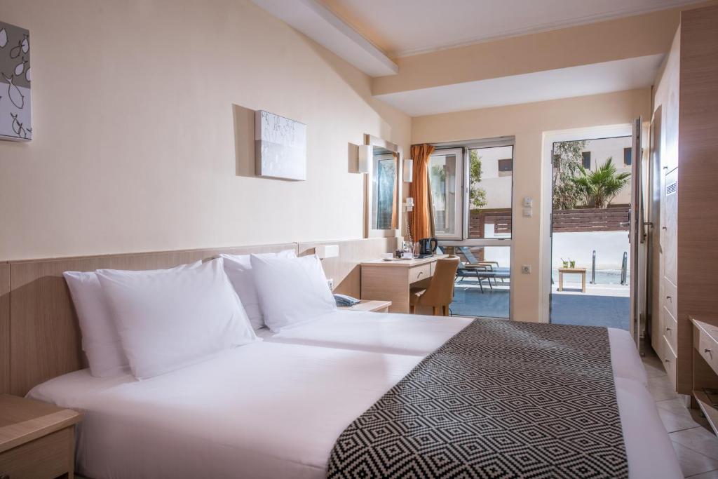 Двухместный (Стандартный двухместный номер с 1 кроватью и собственным бассейном) отеля Lavris Hotels, Гувия