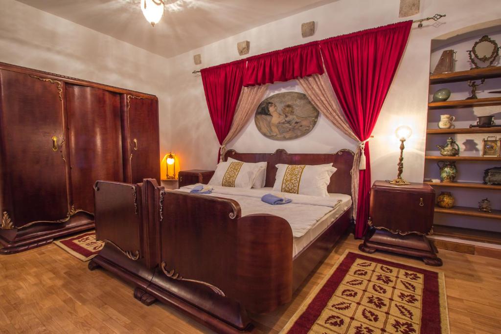Двухместный (Двухместный номер «Комфорт» с 1 кроватью) гостевого дома Palazzo Drusko Deluxe Rooms, Котор