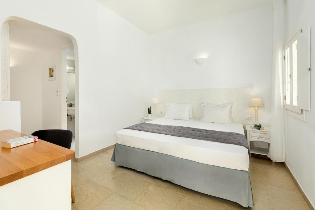 Двухместный (Стандартный двухместный номер с 1 кроватью) отеля Corfos Hotel, Орнос