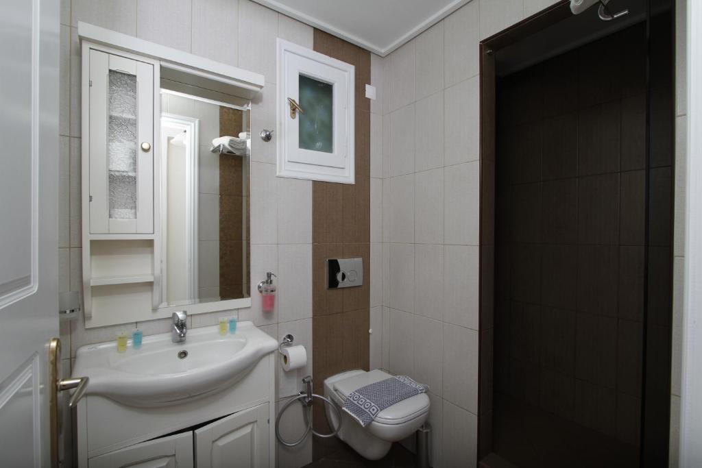 Двухместный (Двухместный номер Делюкс с 1 кроватью или 2 отдельными кроватями и гидромассажной ванной) отеля Katerina Hotel, Агиос-Прокопиос