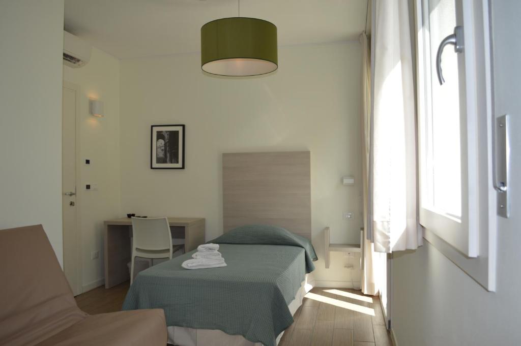 Одноместный (Одноместный номер с балконом) отеля Hotel Riva e Mare, Римини