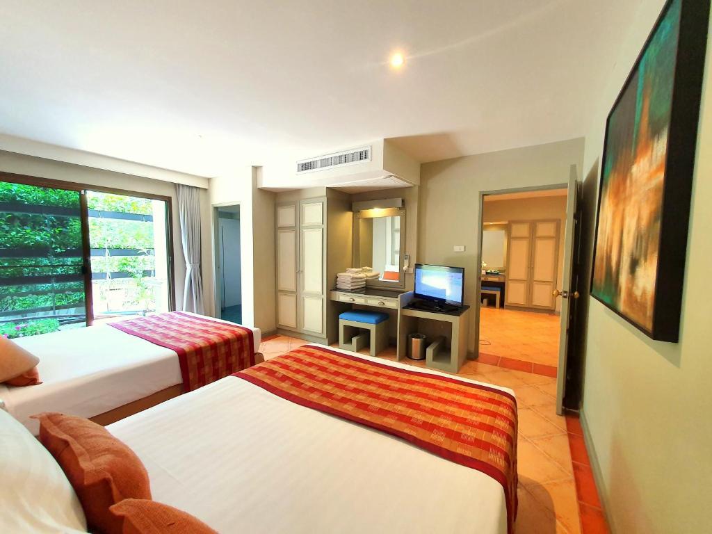 Сьюит (Garden Two-Bedroom Family Studio), Отель Anantasila Villa by the sea, Hua Hin Beachfront