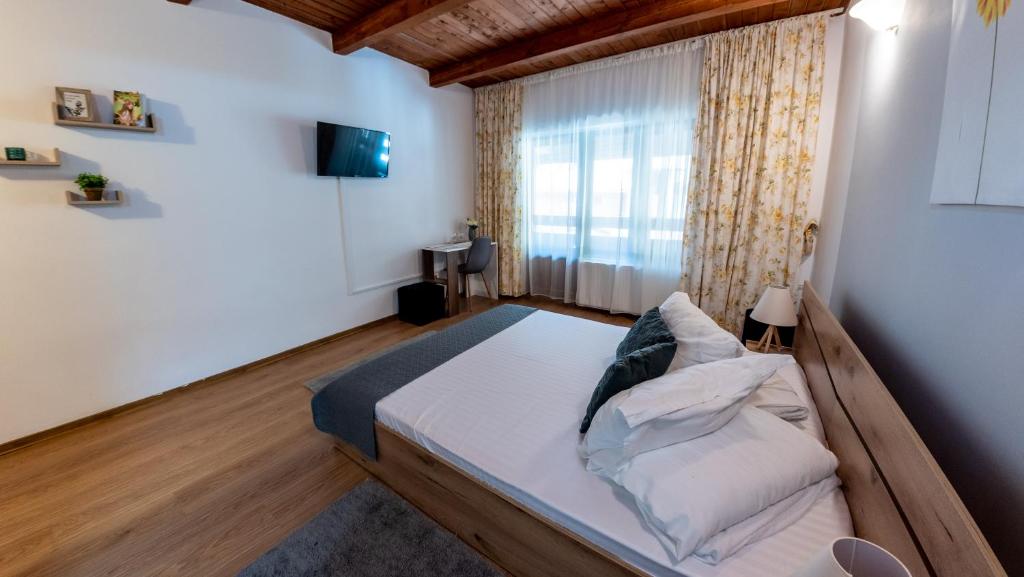 Сьюит (Люкс с 1 спальней) курортного отеля Valea lui Liman, Хунеадора