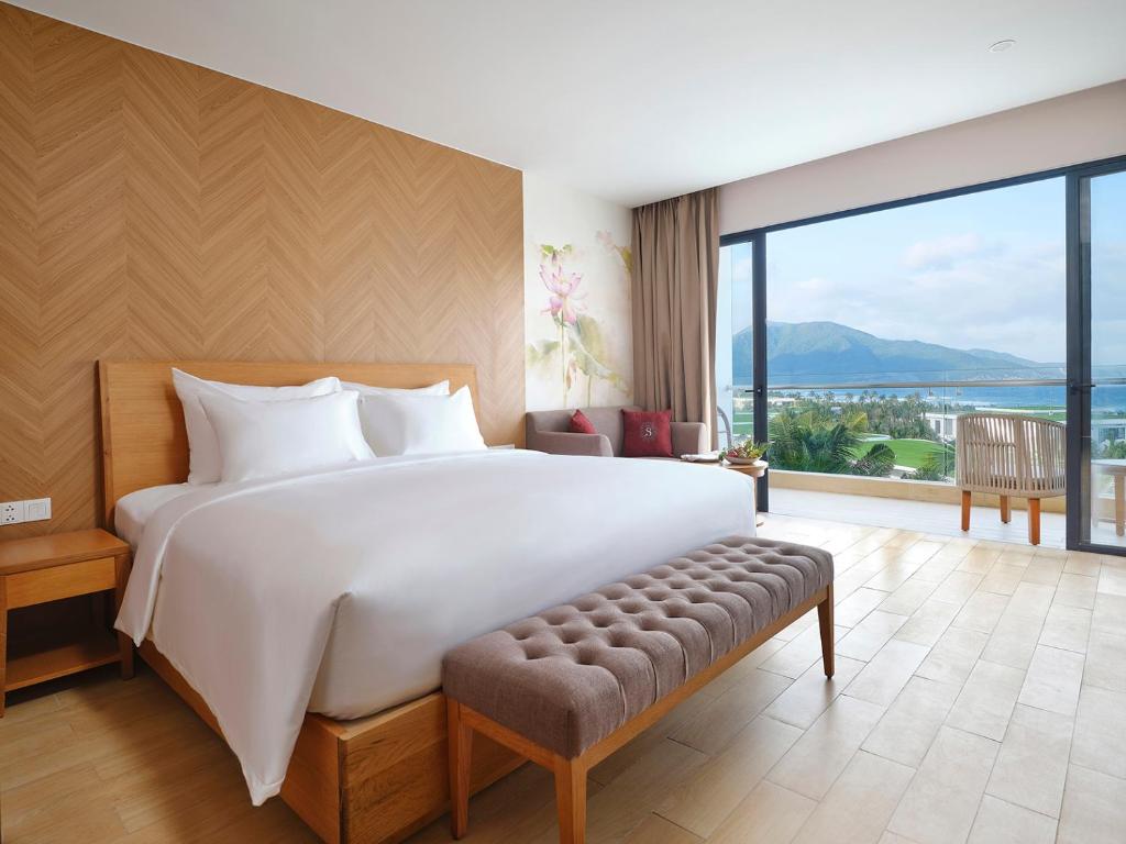 Двухместный (Двухместный номер Noa Ocean с 1 кроватью) курортного отеля Selectum Noa Resort Cam Ranh, Камрань