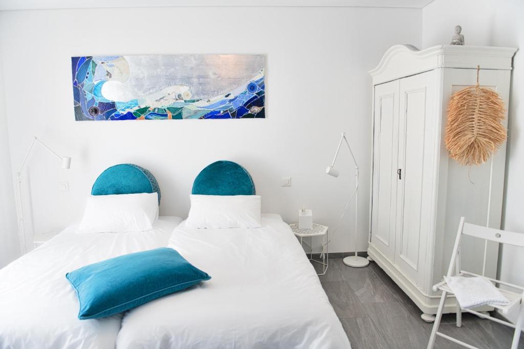 Двухместный (Двухместный номер с 1 кроватью и собственной ванной комнатой) отеля Salotto Brè - Bed and Breakfast, Лугано
