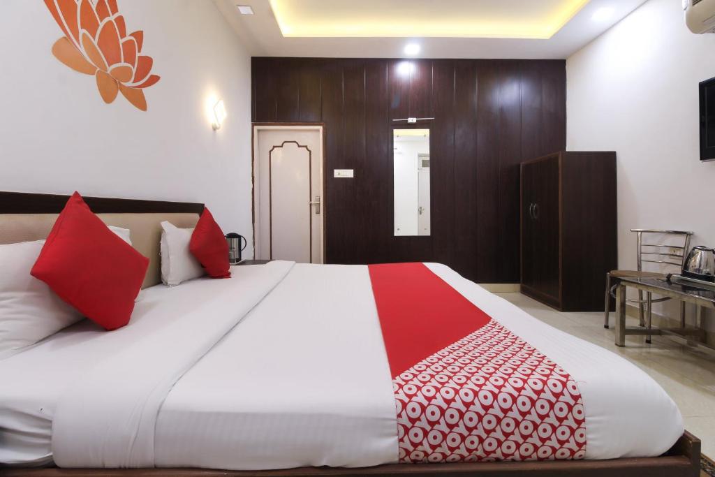 Трехместный (Классический трехместный номер), OYO 36085 Hotel Apollo Agra