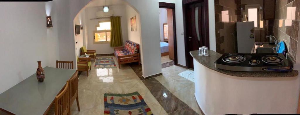 Трехместный (Представительский трехместный номер) отеля TheCastle Hotel, Дахаб