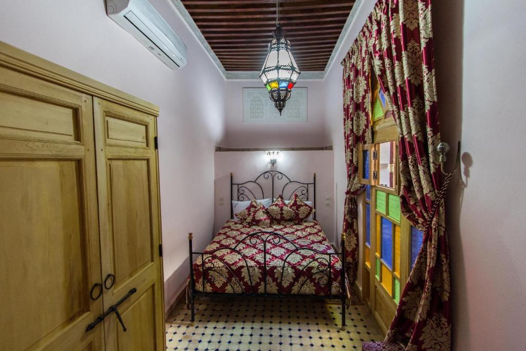 Двухместный (Двухместный номер Делюкс с 1 кроватью и душем) гостевого дома Riad Taryana, Фес