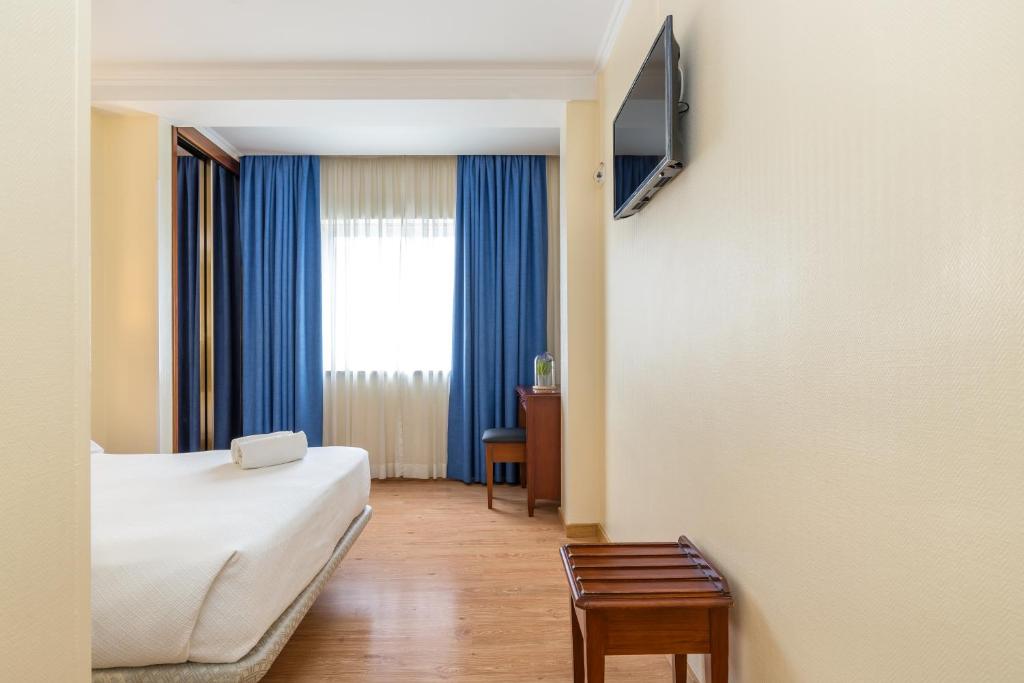 Двухместный (Двухместный номер с 1 кроватью) отеля Hotel Residencial Colibri, Кошта-да-Капарика