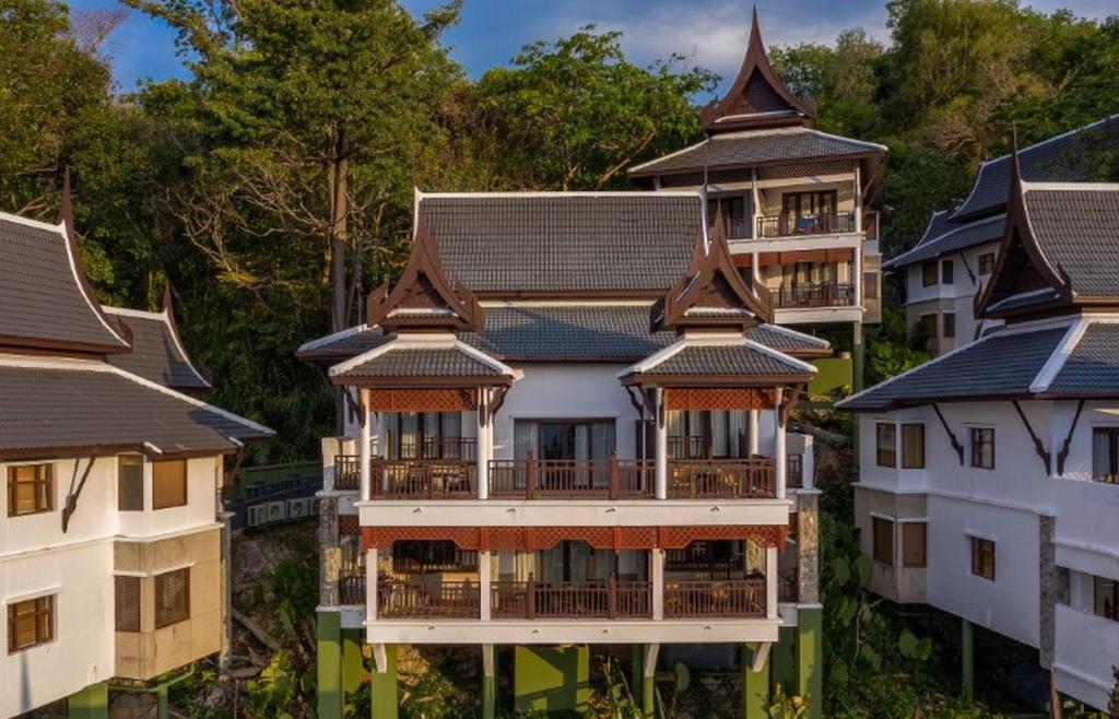 Двухместный (Вилла на склоне холма с ванной на террасе), Курортный отель Thavorn Beach Village Resort & Spa Phuket