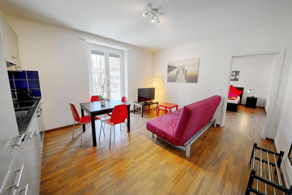 Апартаменты (Апартаменты «E» с 1 спальней и балконом), HITrental Oerlikon Apartments