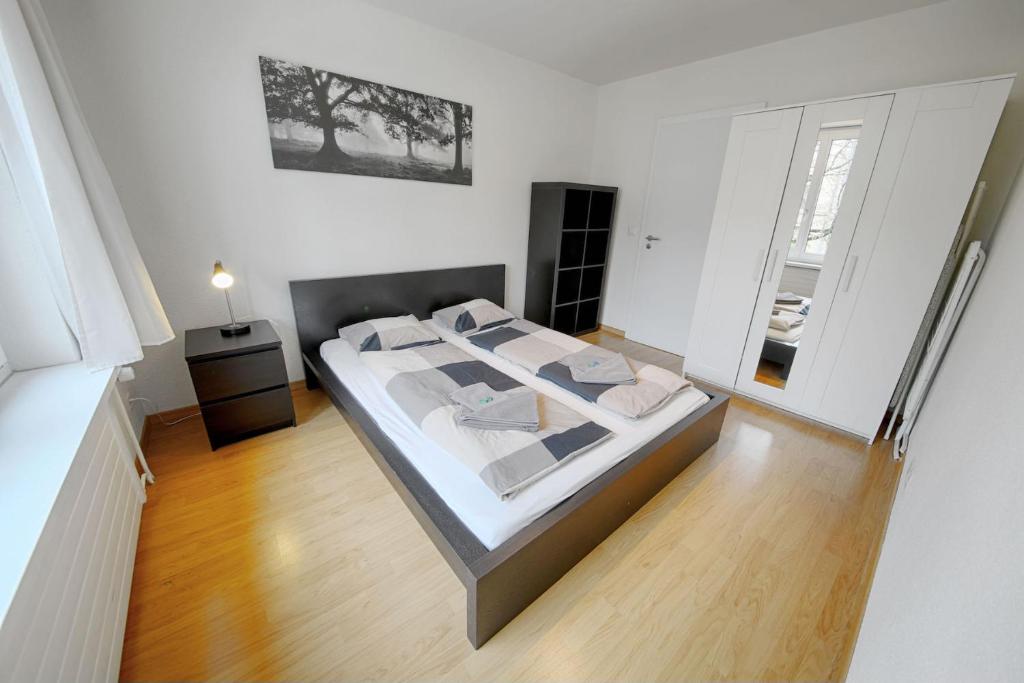 Апартаменты (One Bedroom Apartment with balcony U), HITrental Letzigrund - Apartment