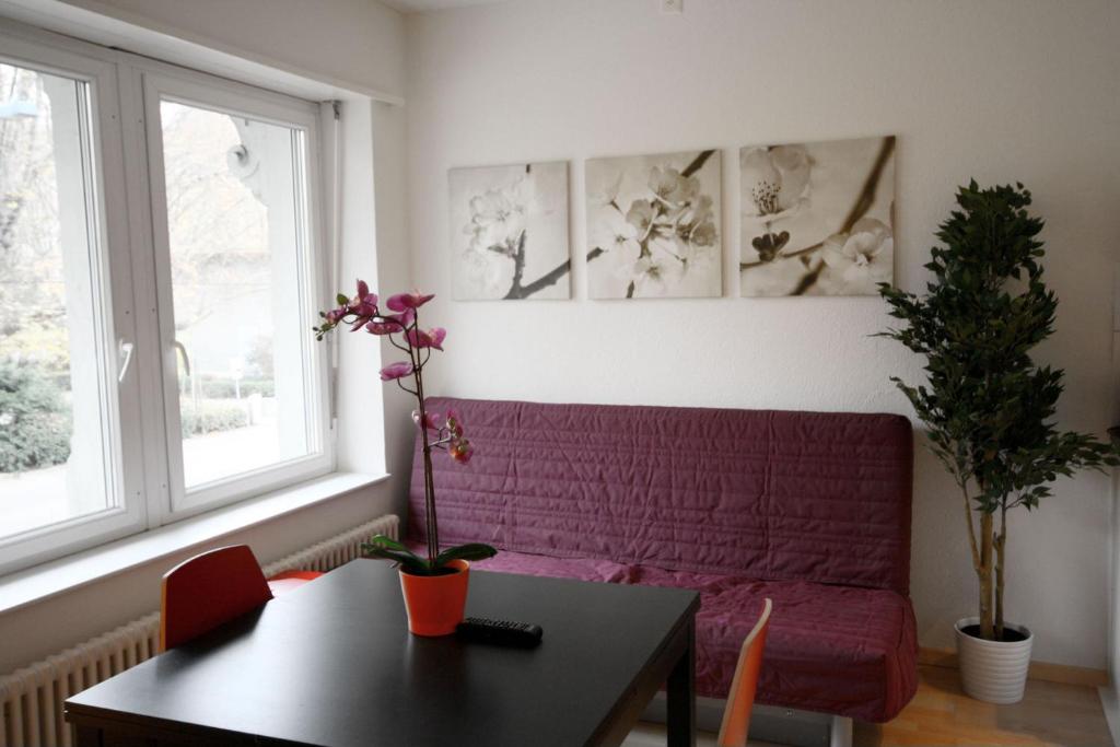 Апартаменты (Апартаменты с 1 спальней В), HITrental Stauffacher Apartments