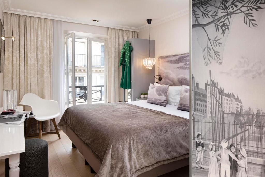Двухместный (Двухместный номер Делюкс с 1 кроватью и возможностью индивидуального посещения хаммама) отеля Hotel Monsieur, Париж