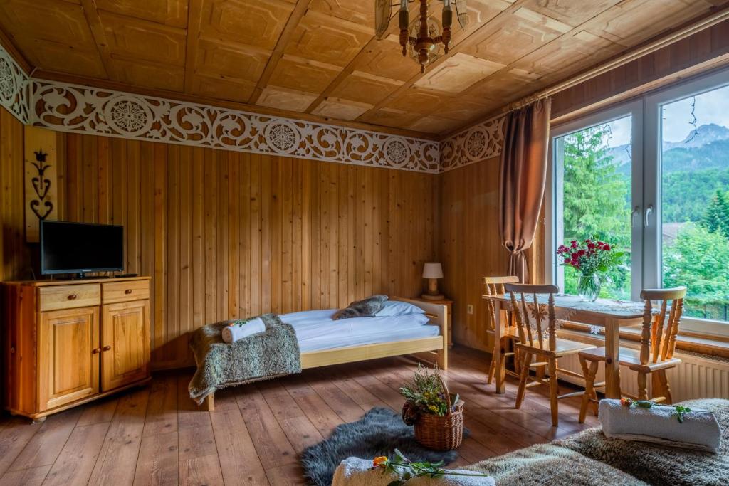 Трехместный (Трехместный номер с общей ванной комнатой), Guest House & Apartment Nabucco with Mountain View