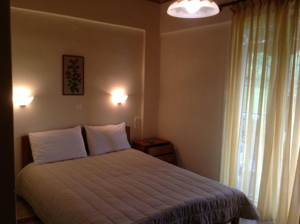Двухместный (Двухместный номер эконом-класса с 1 кроватью и собственной внешней ванной комнатой) гостевого дома Guesthouse Lamprini, Неохорион