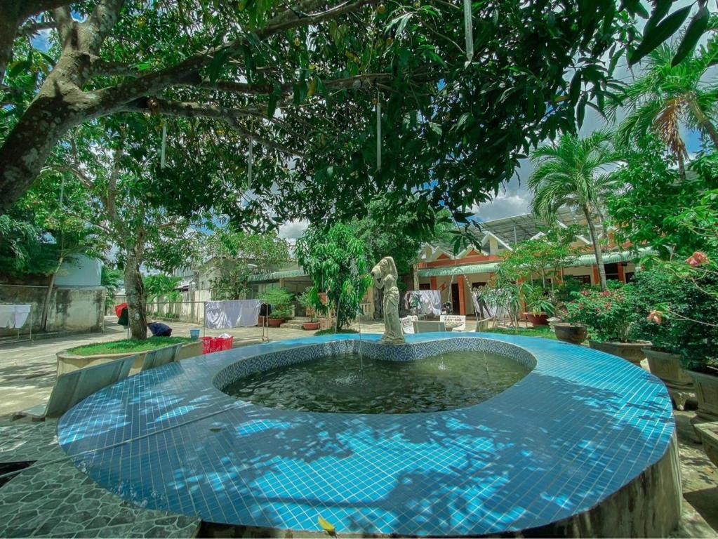 Четырехместный (Четырехместный номер с видом на сад) отеля Ngoc Lan Hotel, Шокчанг