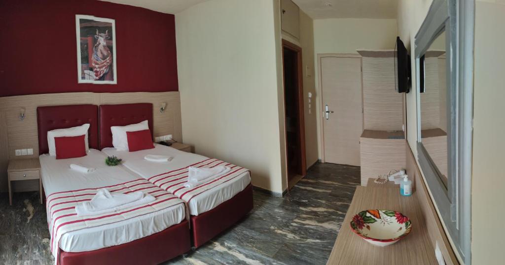 Двухместный (Двухместный номер с 1 кроватью или 2 отдельными кроватями) отеля Thalia Hotel, Херсониссос