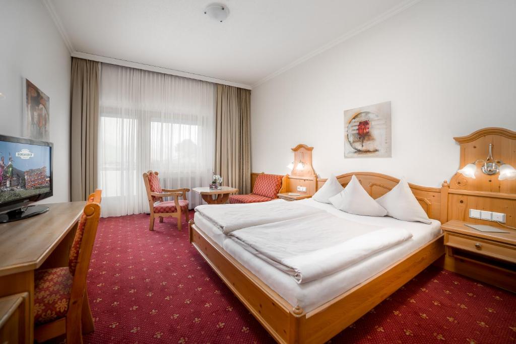 Двухместный (Двухместный номер с 2 отдельными кроватями (для 1–2 взрослых)) отеля Hotel Kohlerhof, Альпбах