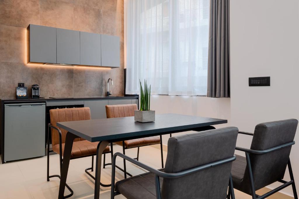 Апартаменты (Апартаменты - 1-й этаж), City Lion