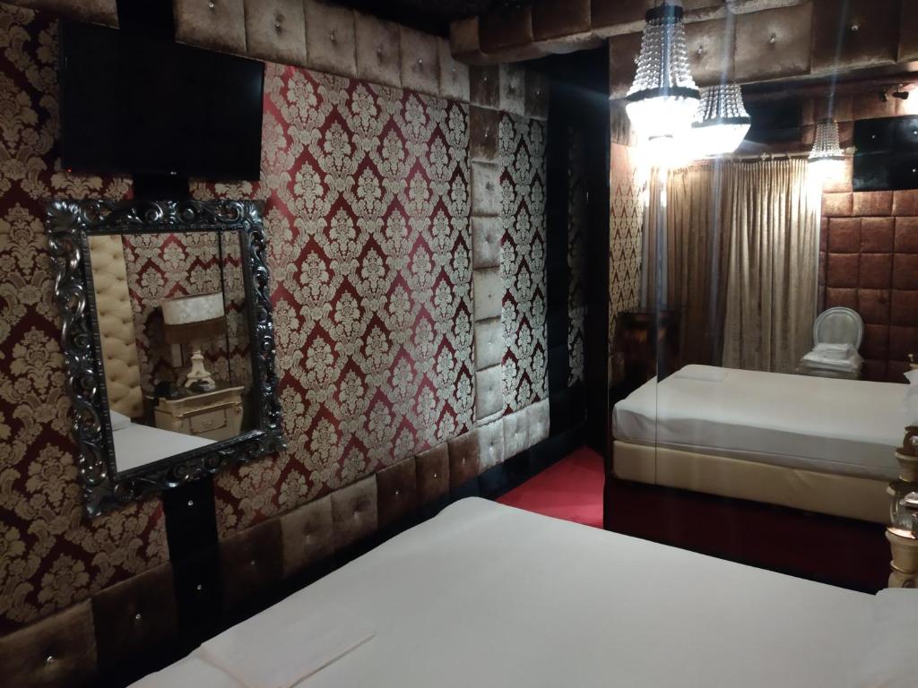 Двухместный (Двухместный номер Делюкс с 1 кроватью и душем), Lida Hotel