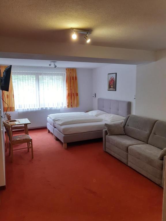 Двухместный (Двухместный номер с 1 кроватью) гостевого дома Gasthof Alpenrose, Наудерс