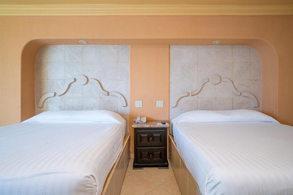 Двухместный (Двухместный номер с 1 кроватью и балконом) отеля Playa Bonita Resort-Rocky Point, Пуэрто-Пеньяско