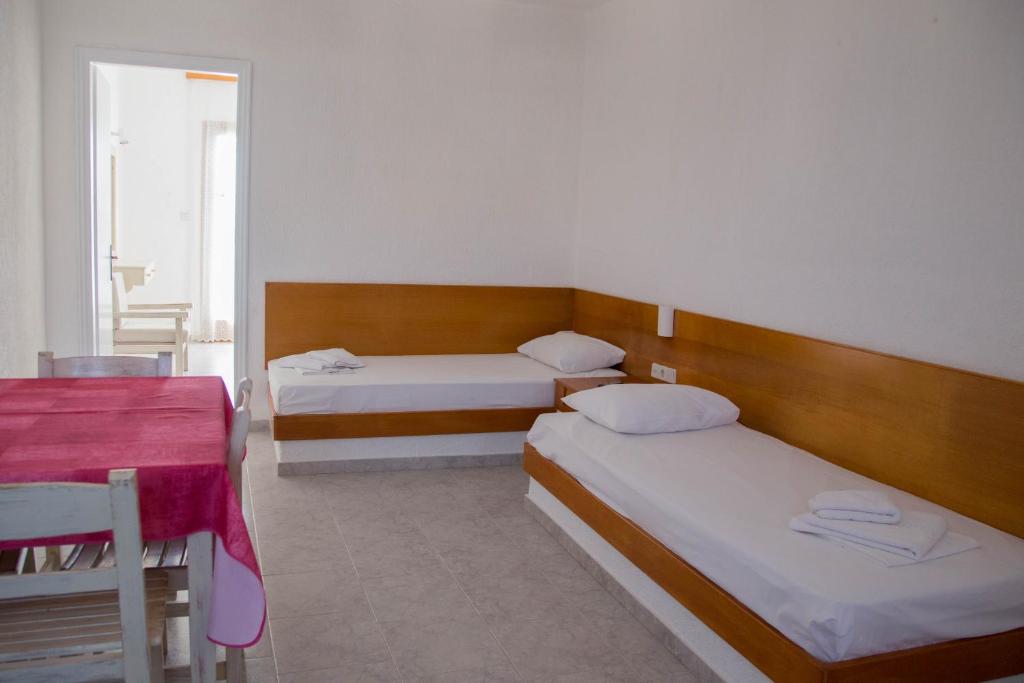 Апартаменты (Апартаменты с 1 спальней и видом на море (для 4 взрослых)) апарт-отеля Artemis, Макриялос