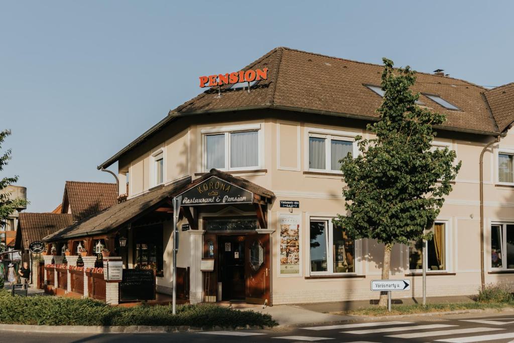 Korona Pension and Restaurant, Хевиз