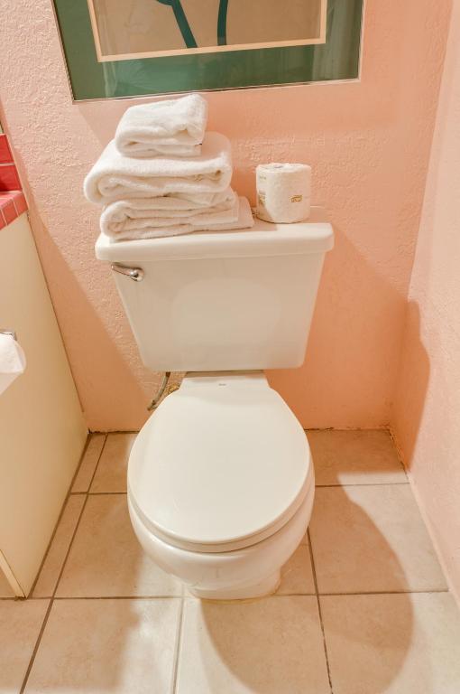 Студио (Номер с 1 кроватью размера «queen-size» и мини-кухней - Для некурящих, полная невозвращаемая оплата), Kuhio Banyan Hotel (with Kitchenettes)