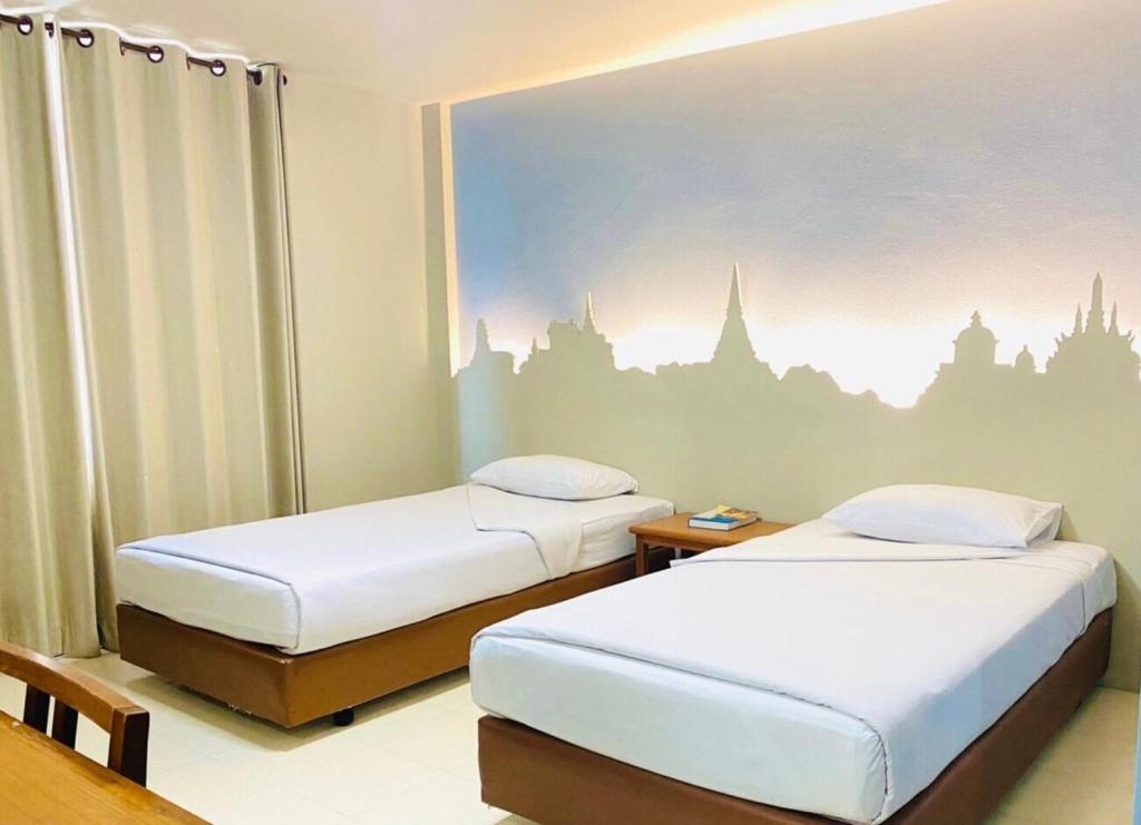Двухместный (Стандартный двухместный номер с 1 кроватью или 2 отдельными кроватями) отеля Sun Hotel, Пхетчабури