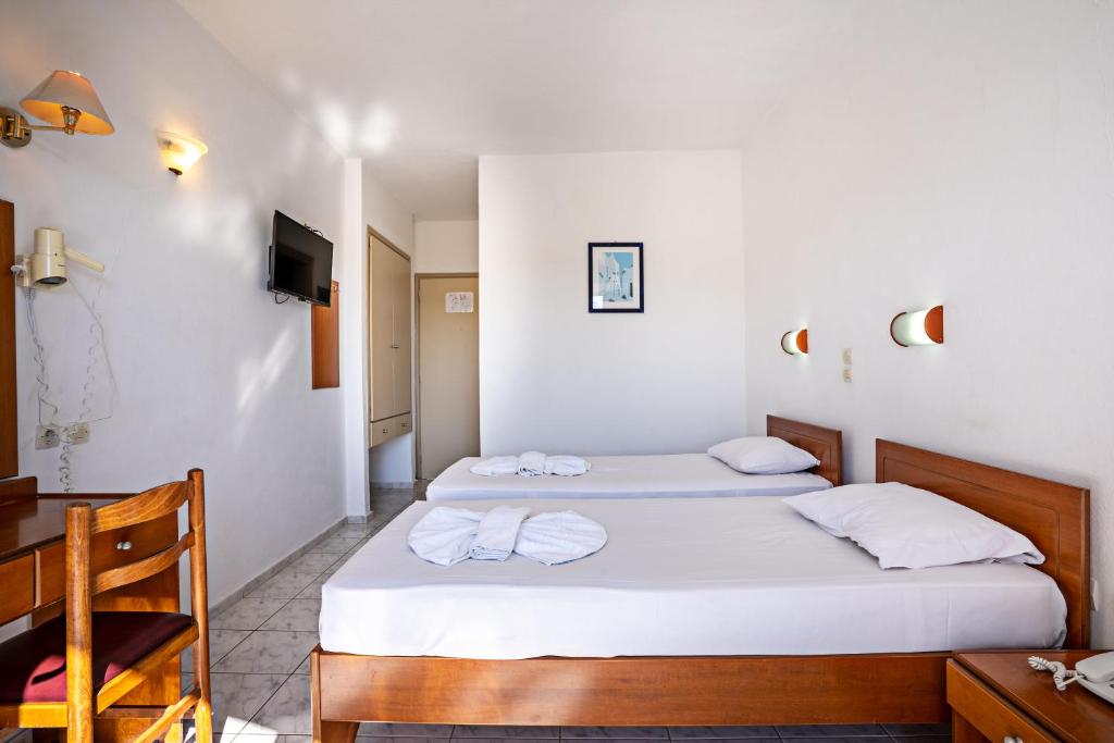 Двухместный (Двухместный номер с 2 отдельными кроватями) отеля Hotel Kathrin Beach, Аделианос Кампос
