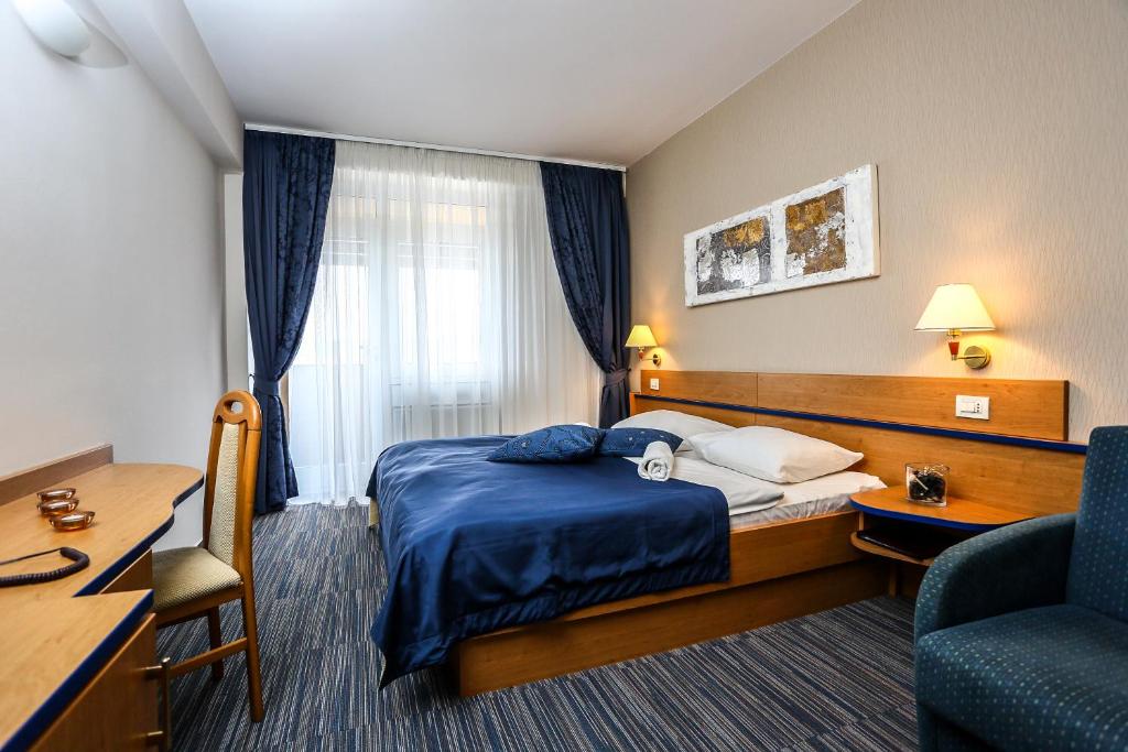 Двухместный (Двухместный номер с 1 кроватью и балконом) отеля Hotel Drazica, Крк