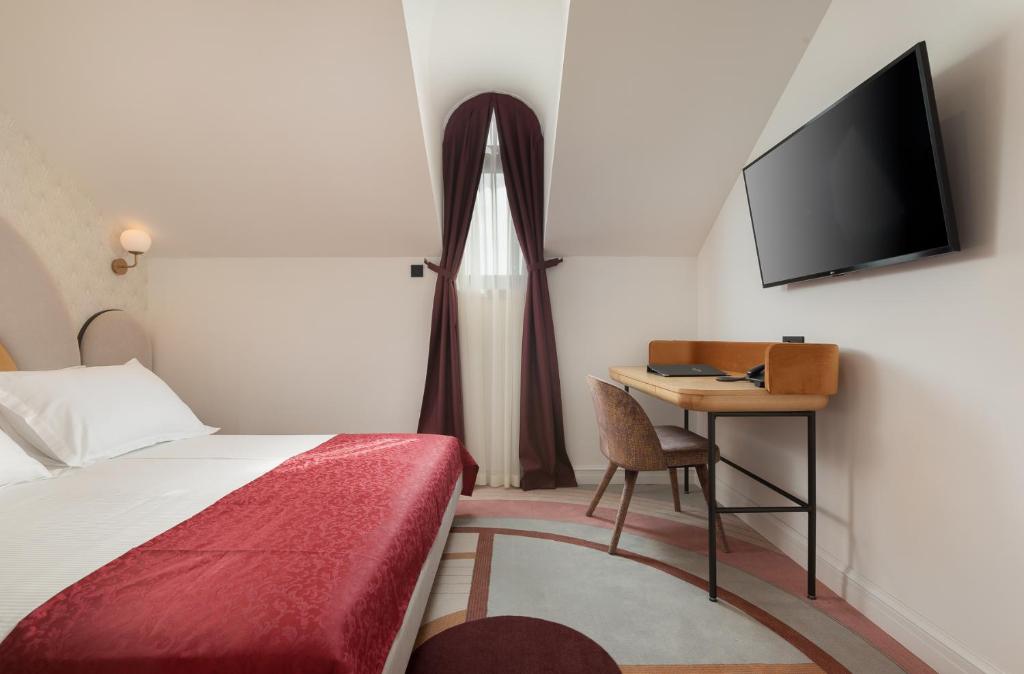 Двухместный (Стандартный двухместный номер с 1 кроватью) отеля Hotel Porin, Макарска