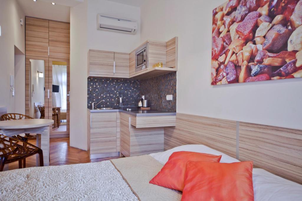 Апартаменты (Апартаменты эконом-класса (для 2 взрослых)), 4Seasons﻿ Apartments Cracow