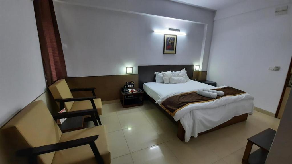 Двухместный (Двухместный номер Делюкс с 1 кроватью и завтраком), New Delhi YMCA Tourist Hostel