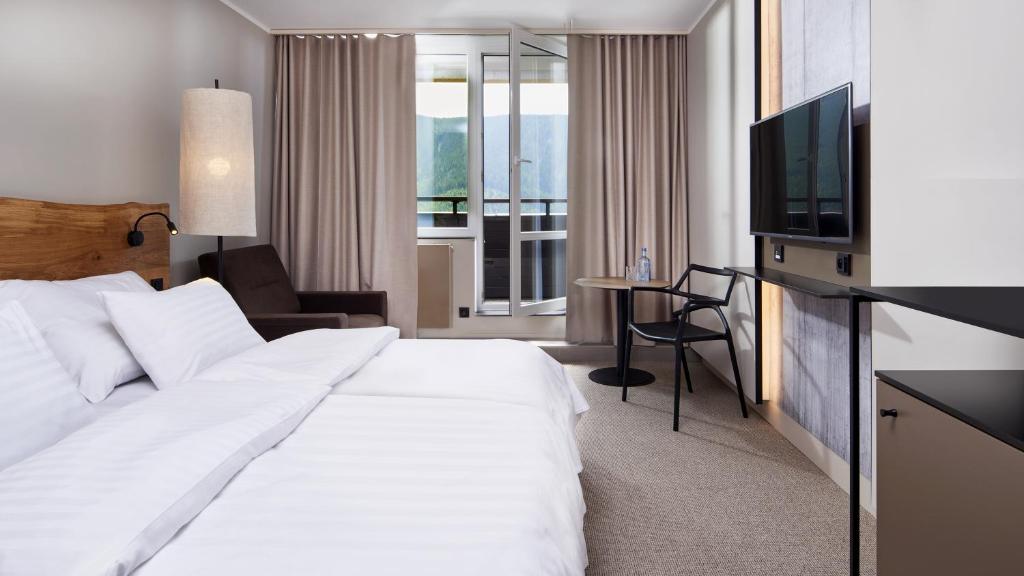 Двухместный (Двухместный номер Делюкс с 1 кроватью и балконом) отеля Orea Resort Horal, Шпиндлерув Млын