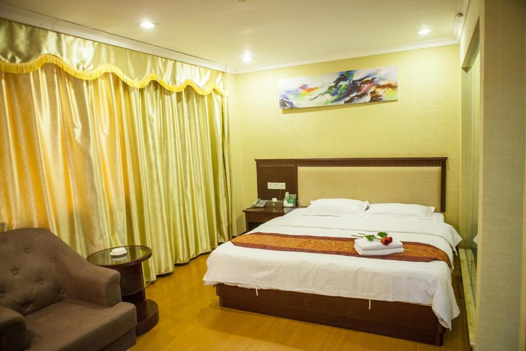 Двухместный (Двухместный номер Делюкс с 1 кроватью), Fuhao Hotel